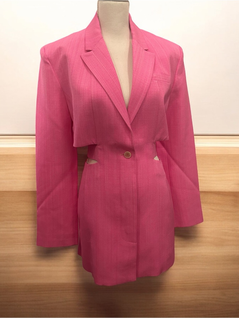 Jacquemus Bright Pink Cutout Single-Button Blazer